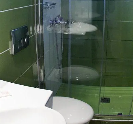 Otel Konaki