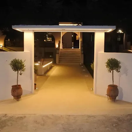 Otel Konaki Arnaía