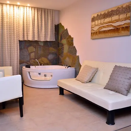Otel Konaki