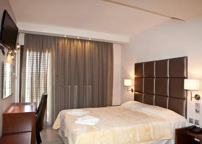 Konaki Hotel 3*